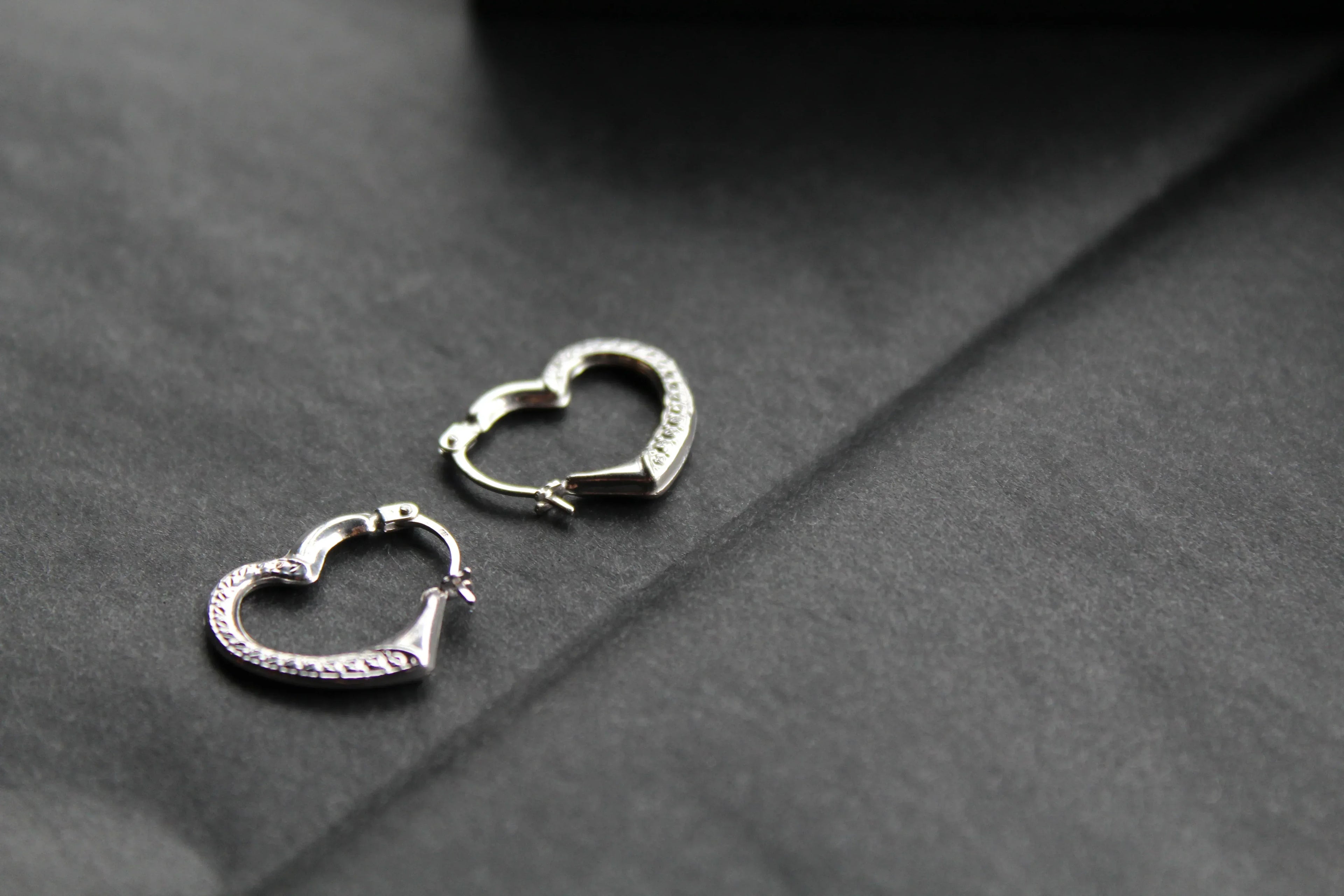 9ct White Gold Heart Hoops - Swax Jewellery Barmouth