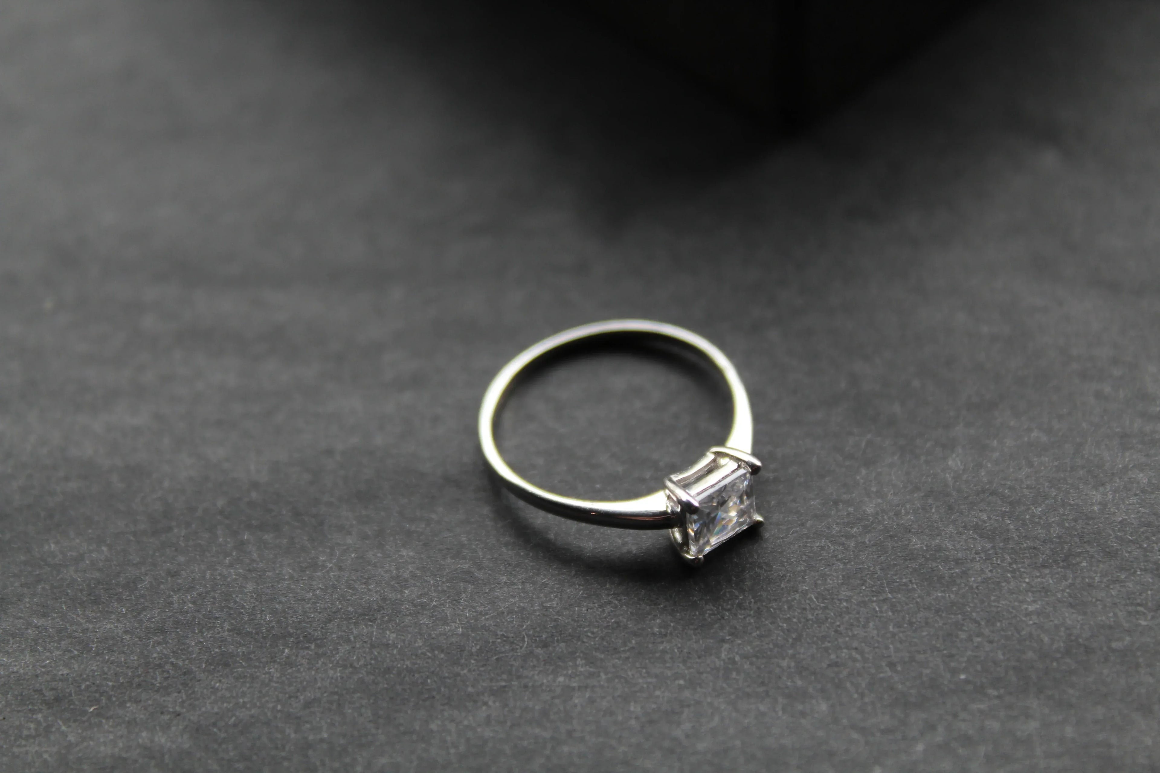 9ct White Gold Princess Cut CZ Ring - Swax Jewellery Barmouth