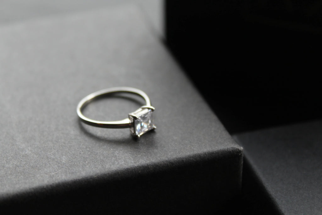 9ct White Gold Princess Cut CZ Ring - Swax Jewellery Barmouth