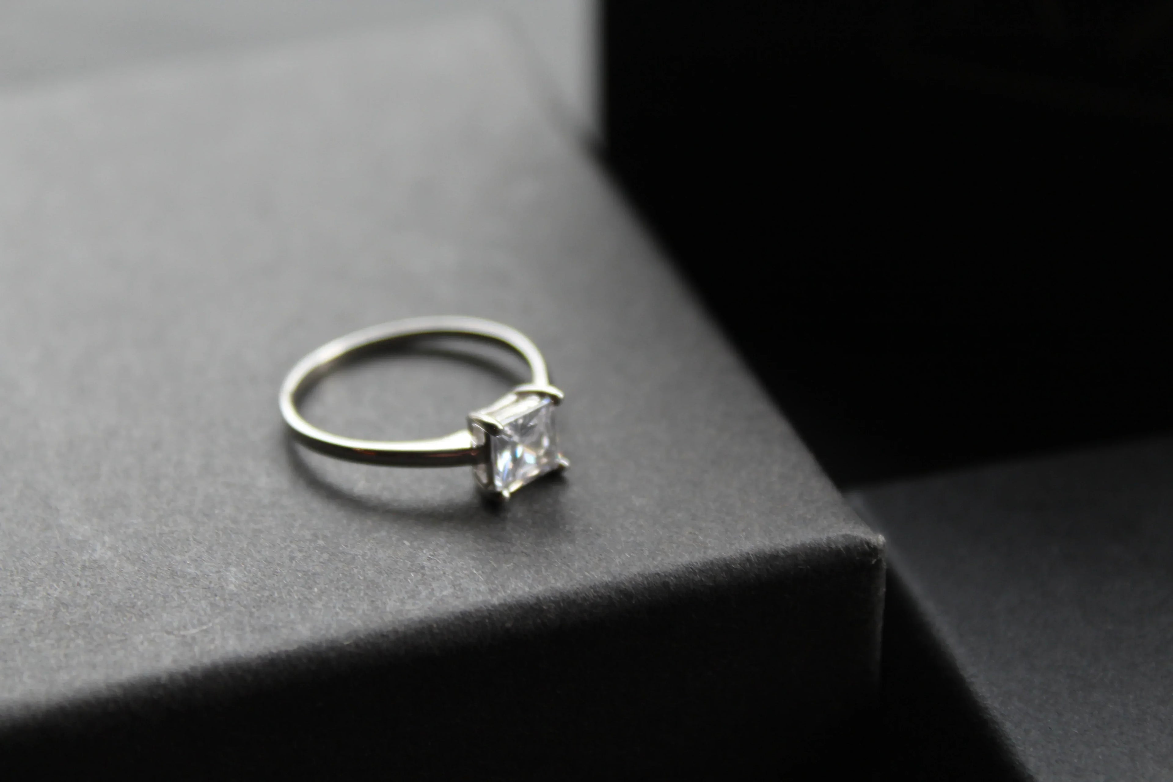 9ct White Gold Princess Cut CZ Ring - Swax Jewellery Barmouth