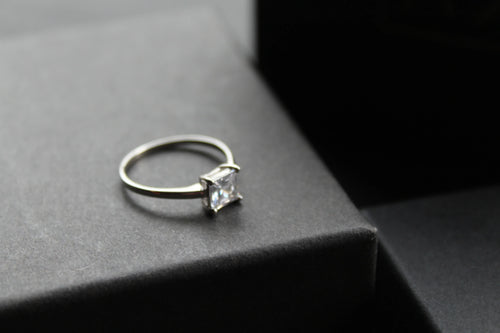 9ct White Gold Princess Cut CZ Ring - Swax Jewellery Barmouth