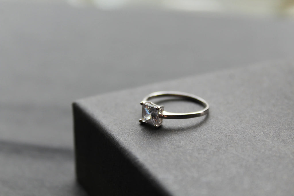 9ct White Gold Princess Cut CZ Ring - Swax Jewellery Barmouth