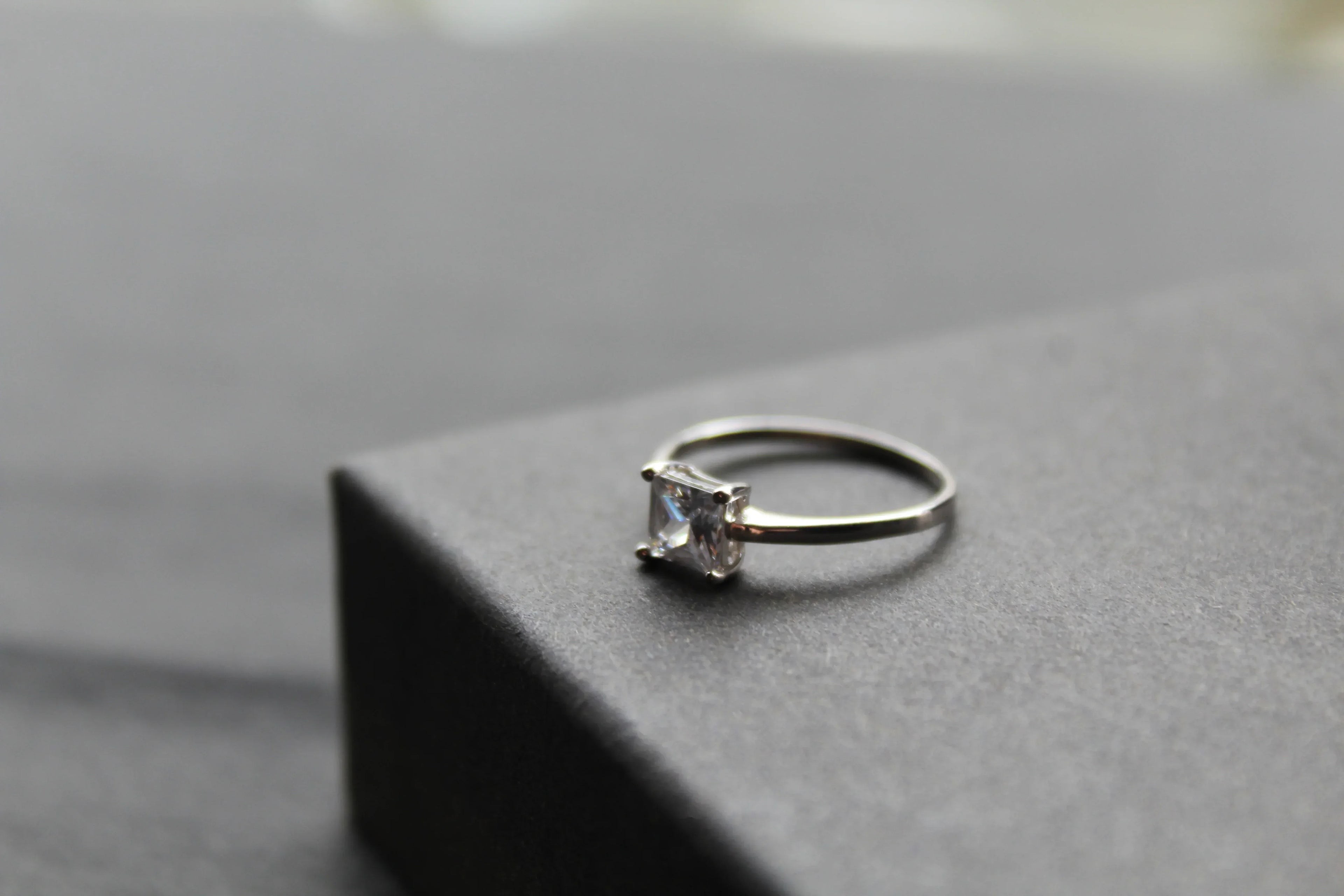 9ct White Gold Princess Cut CZ Ring - Swax Jewellery Barmouth