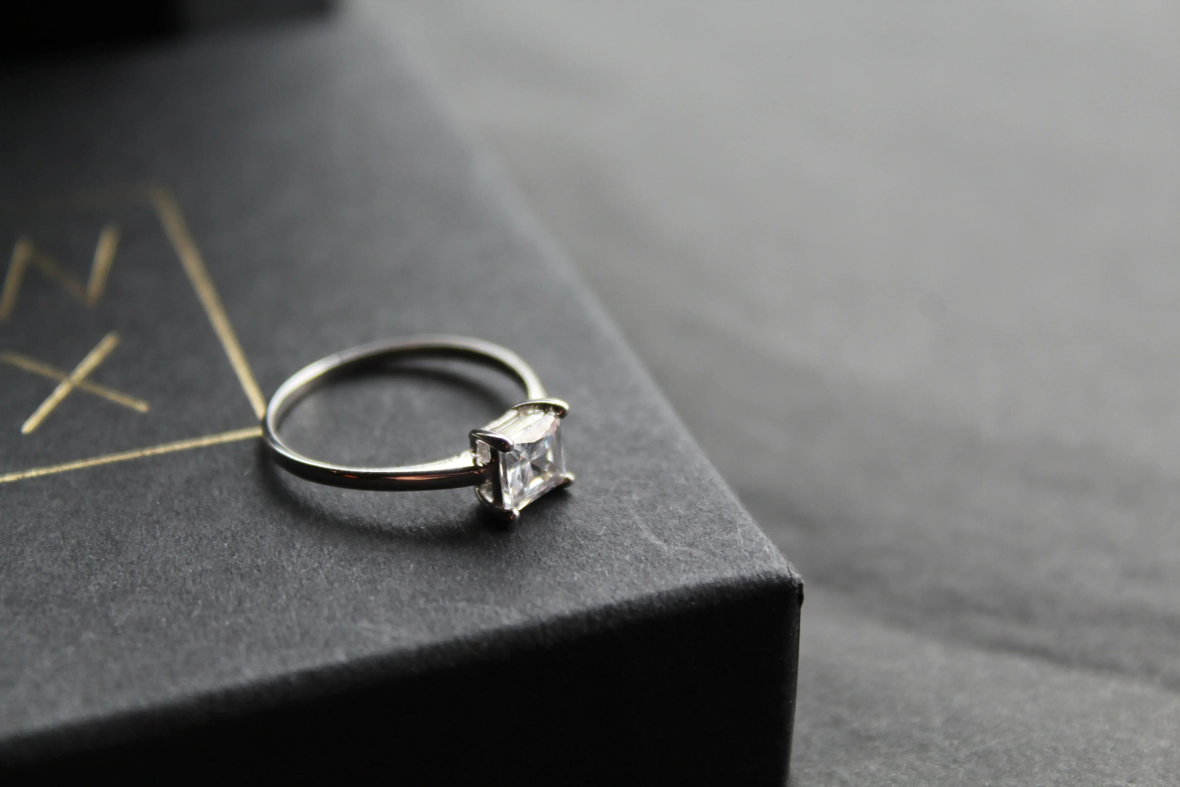 9ct White Gold Princess Cut CZ Ring - Swax Jewellery Barmouth