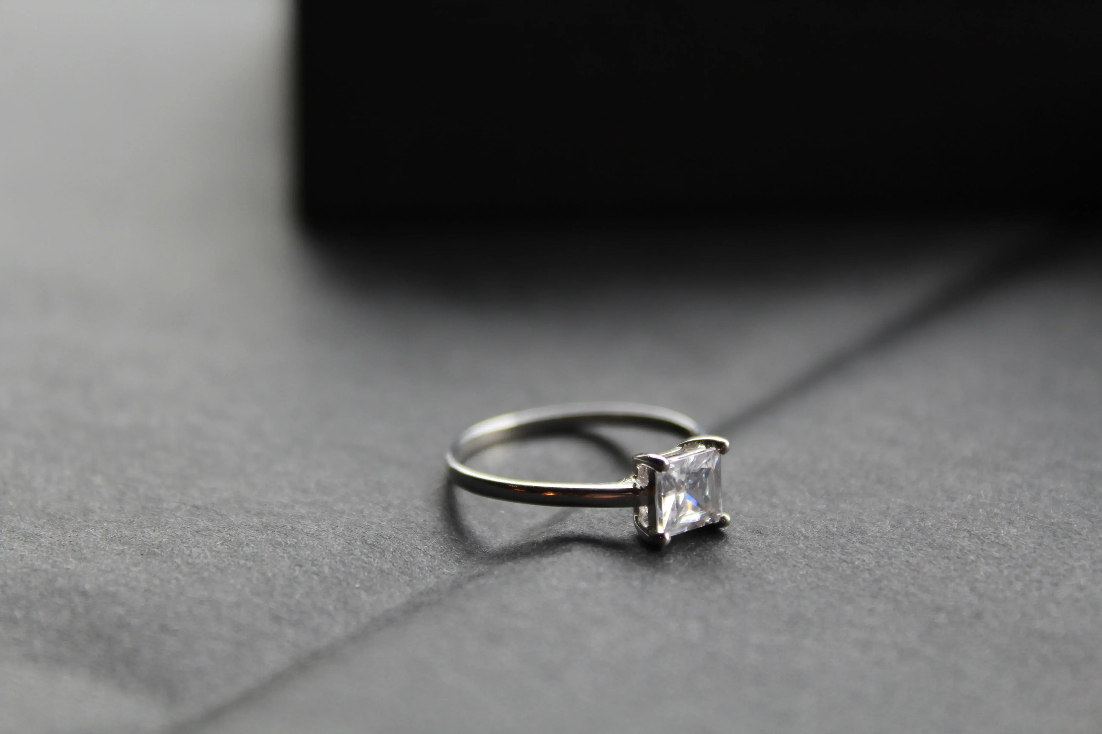 9ct White Gold Princess Cut CZ Ring - Swax Jewellery Barmouth