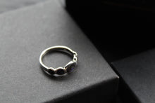 Load image into Gallery viewer, Abalone Ovals Ring
