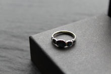 Load image into Gallery viewer, Abalone Ovals Ring
