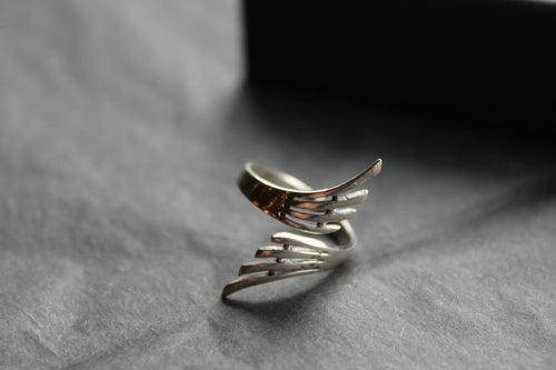 Abstract Feather Ring - Swax Jewellery Barmouth