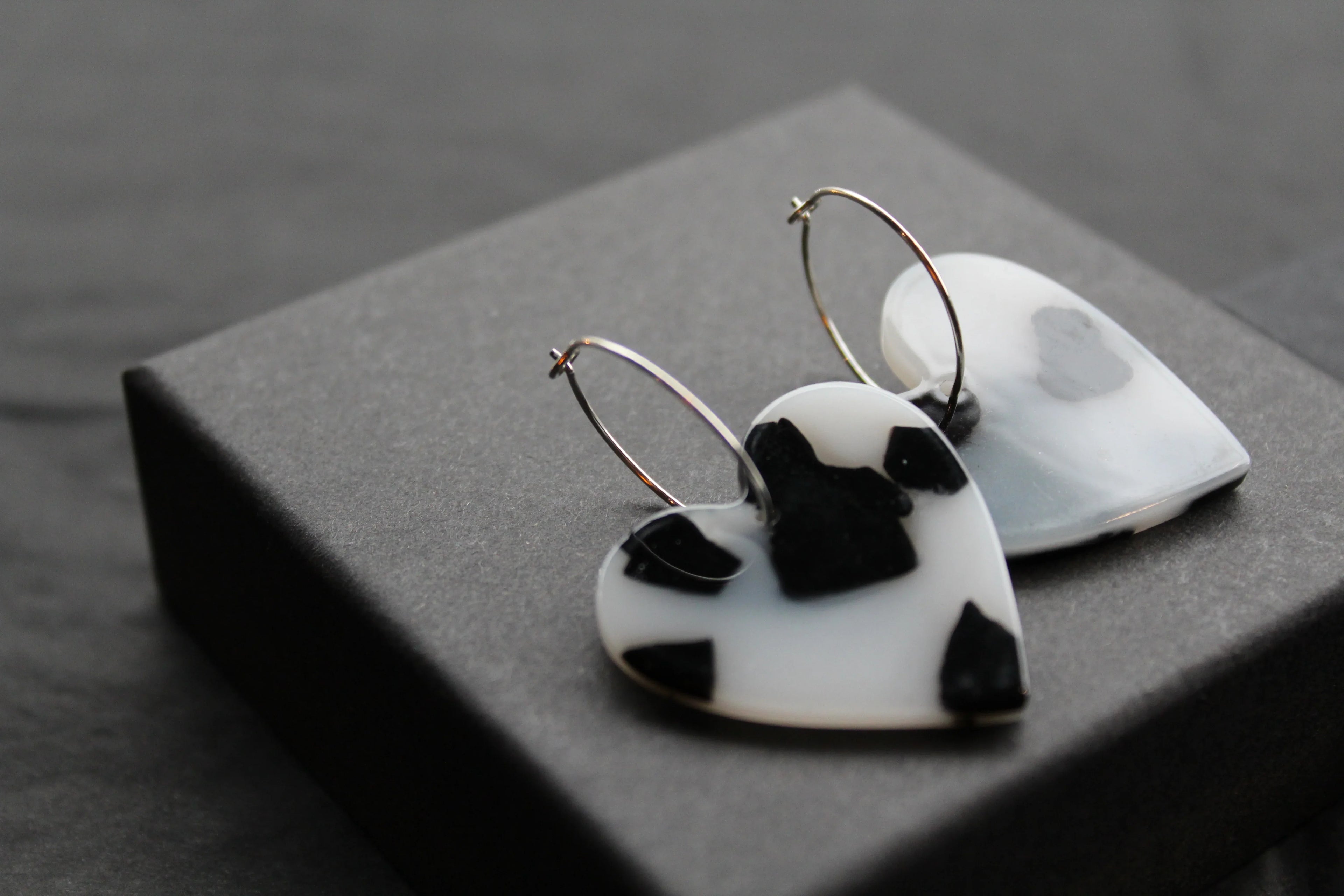 Acrylic Heart Hoops Black and White - Swax Jewellery Barmouth