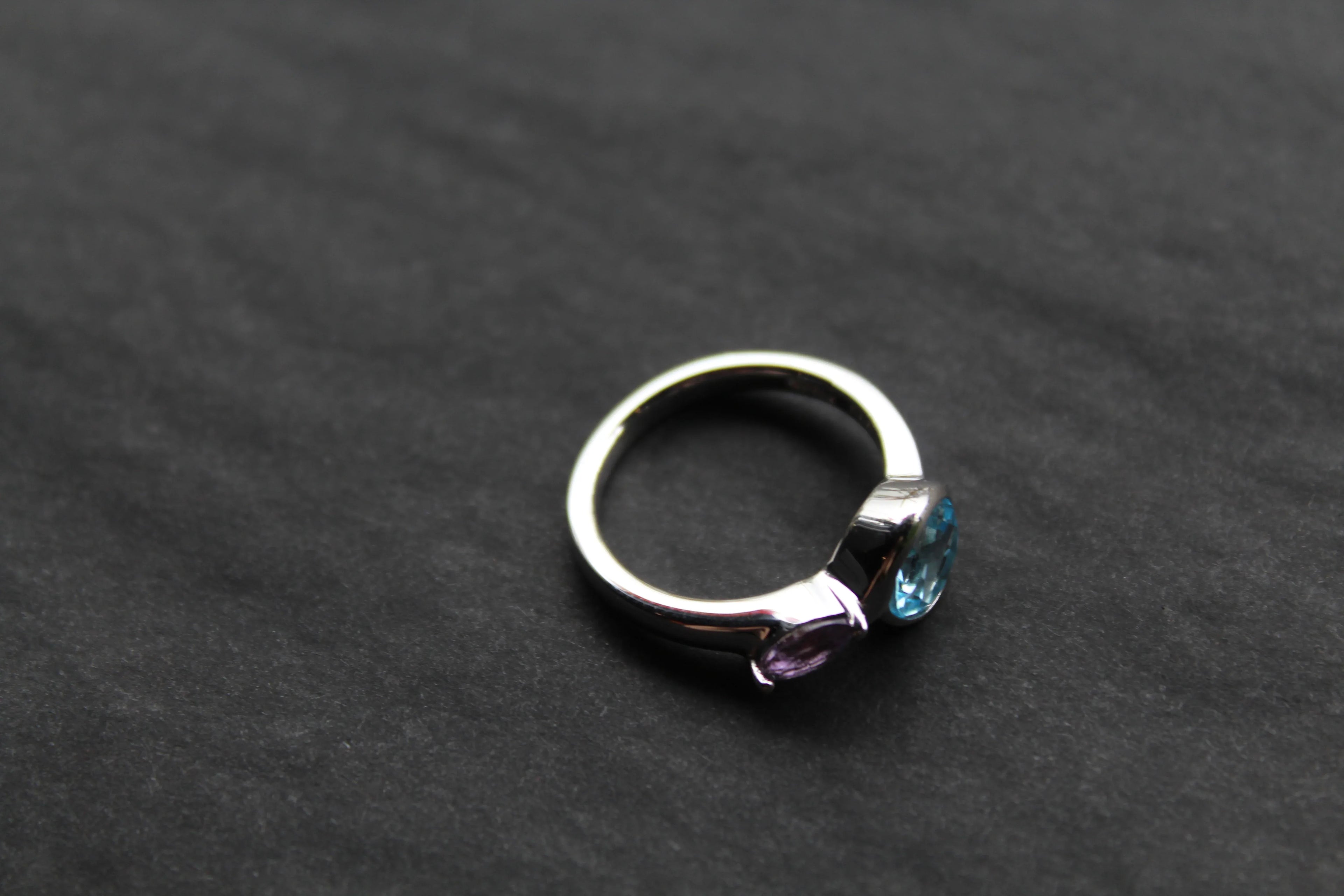 Amethyst & Blue Topaz Rhodium Plated Ring - Swax Jewellery Barmouth