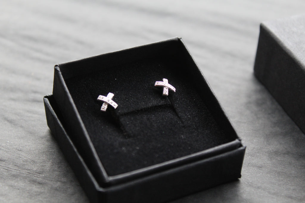 CZ Kiss Earrings