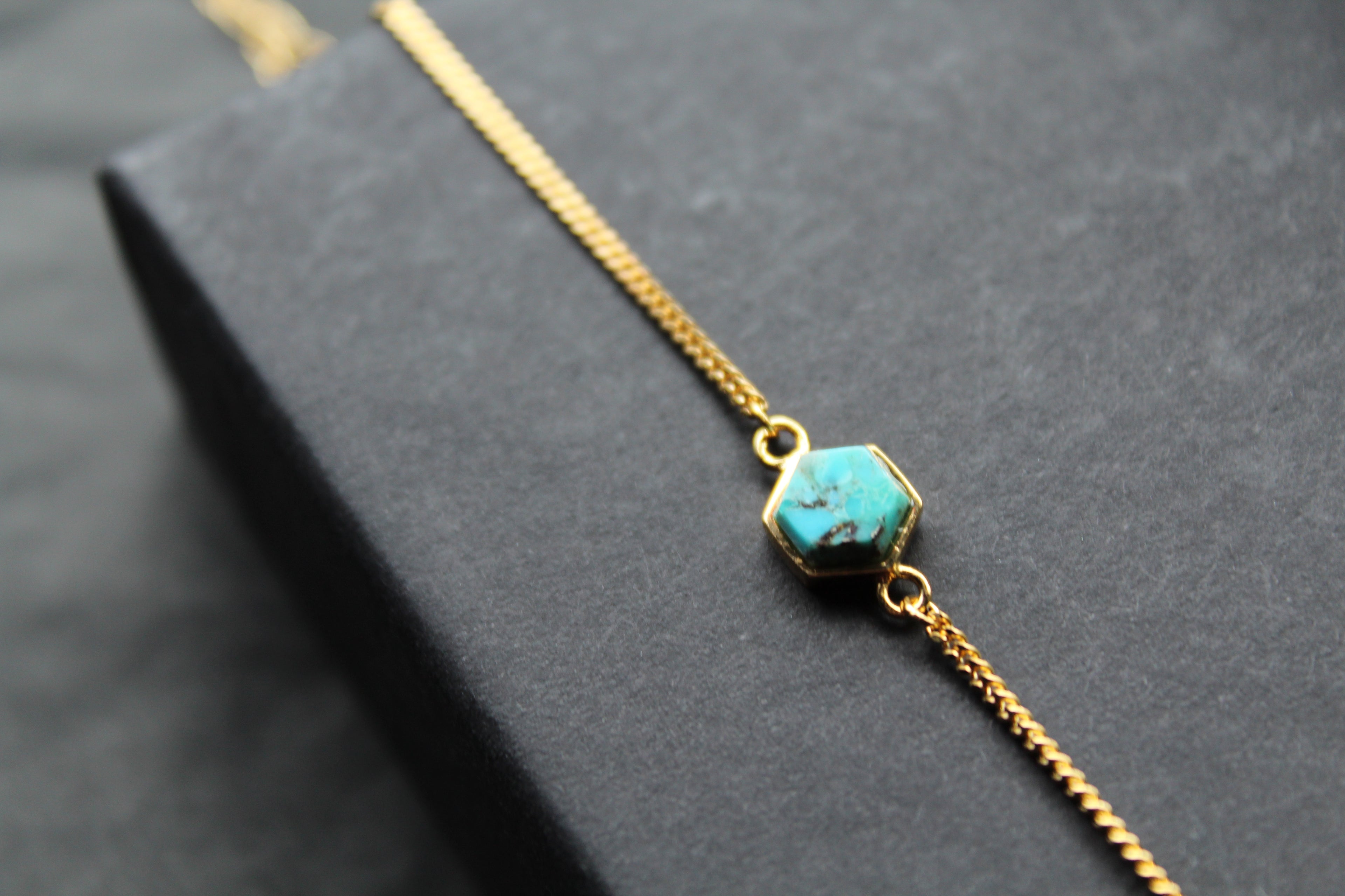 Chain Bracelet with Central Hexagon Turquoise