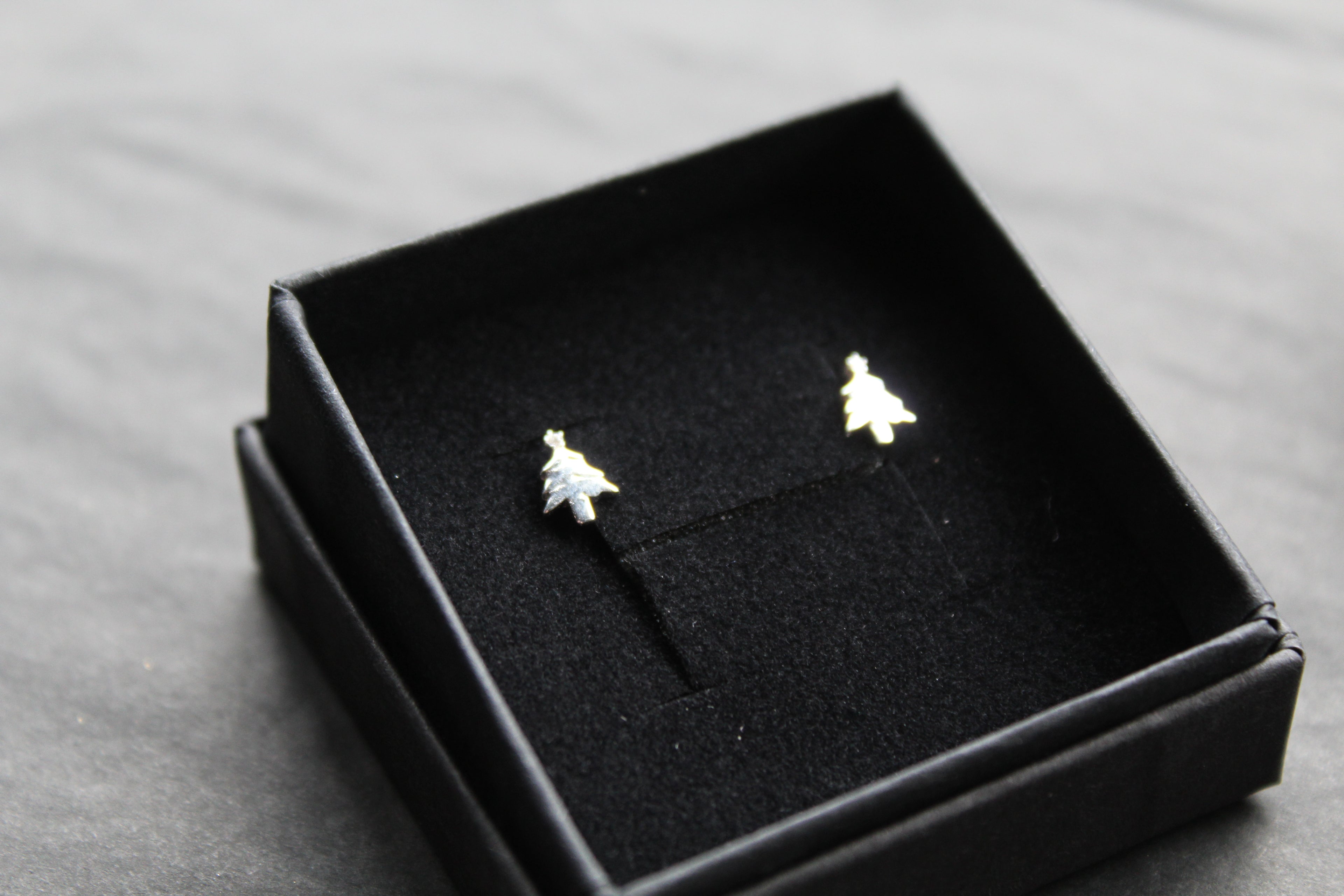 Christmas Tree Studs