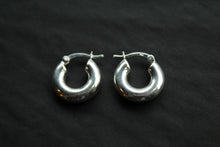 Load image into Gallery viewer, Chunky Hinged Creole Hoops
