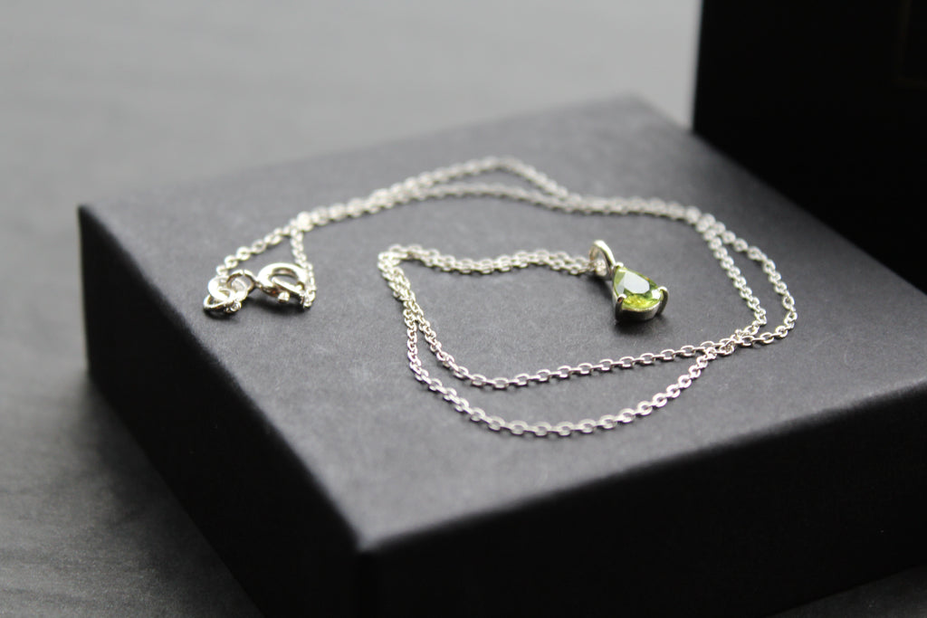 Claw-Set Small Teardrop Peridot Facet Necklace
