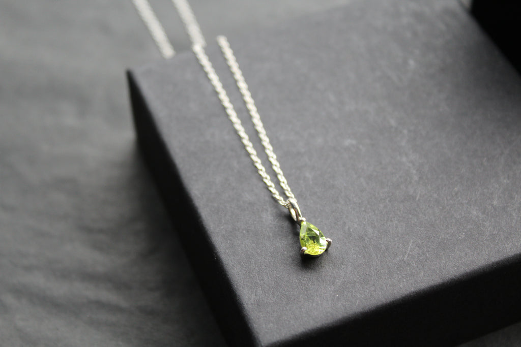 Claw-Set Small Teardrop Peridot Facet Necklace