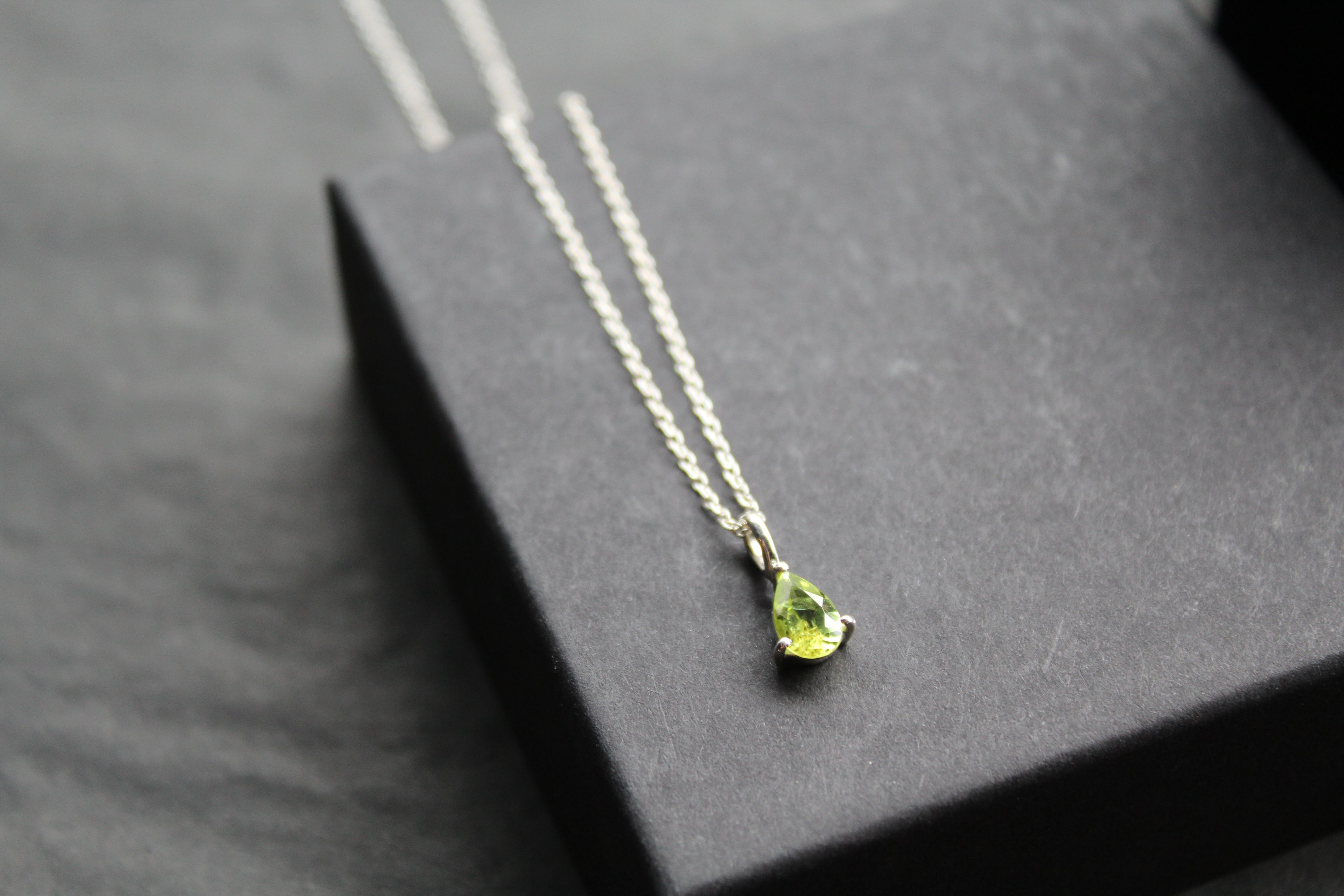 Claw-Set Small Teardrop Peridot Facet Necklace