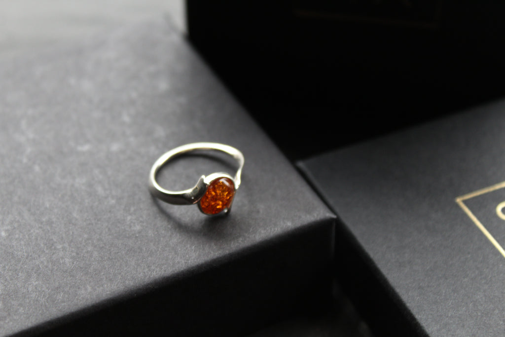 Cognac Amber Cross Over Ring