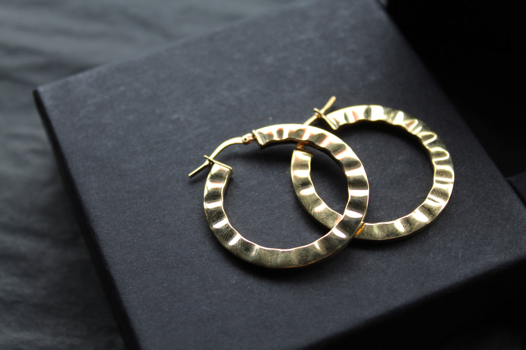 Crinkle Hinged Hoops