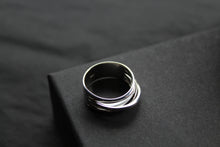 Load image into Gallery viewer, Cross Over Silver Ring
