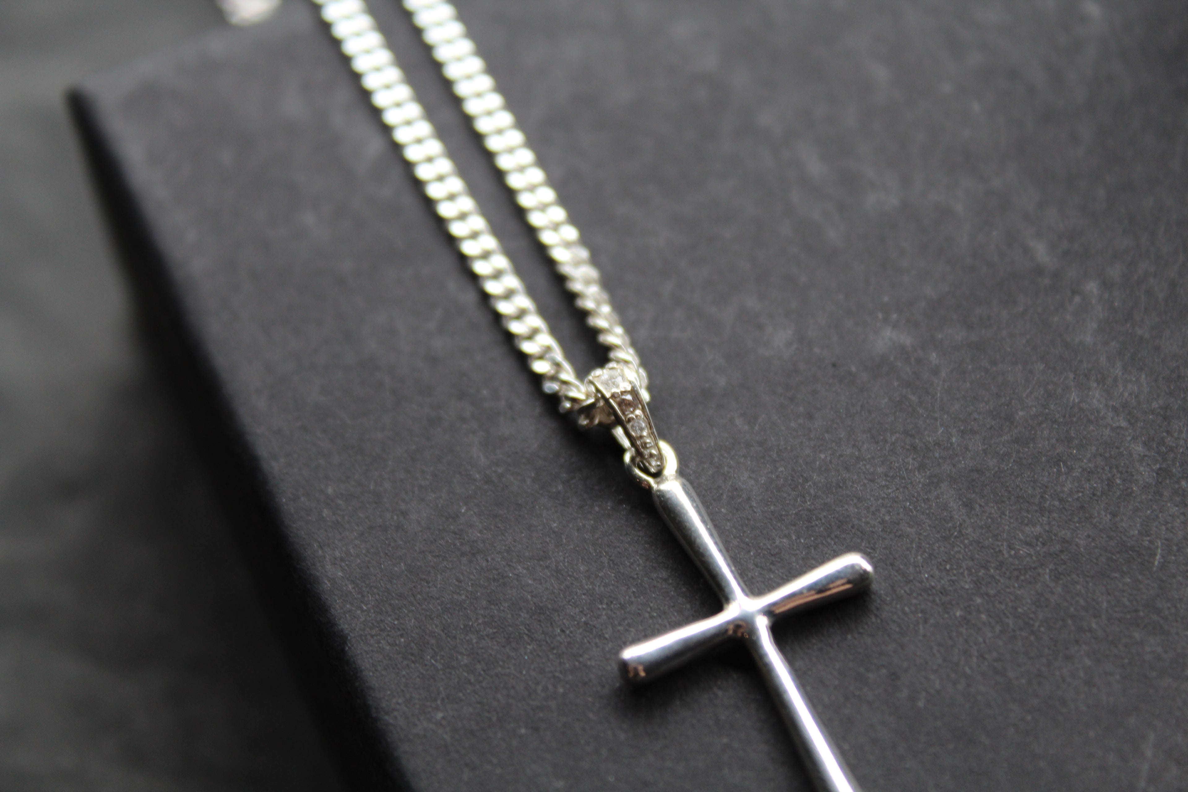 Cross with Cubic Zirconia Bale