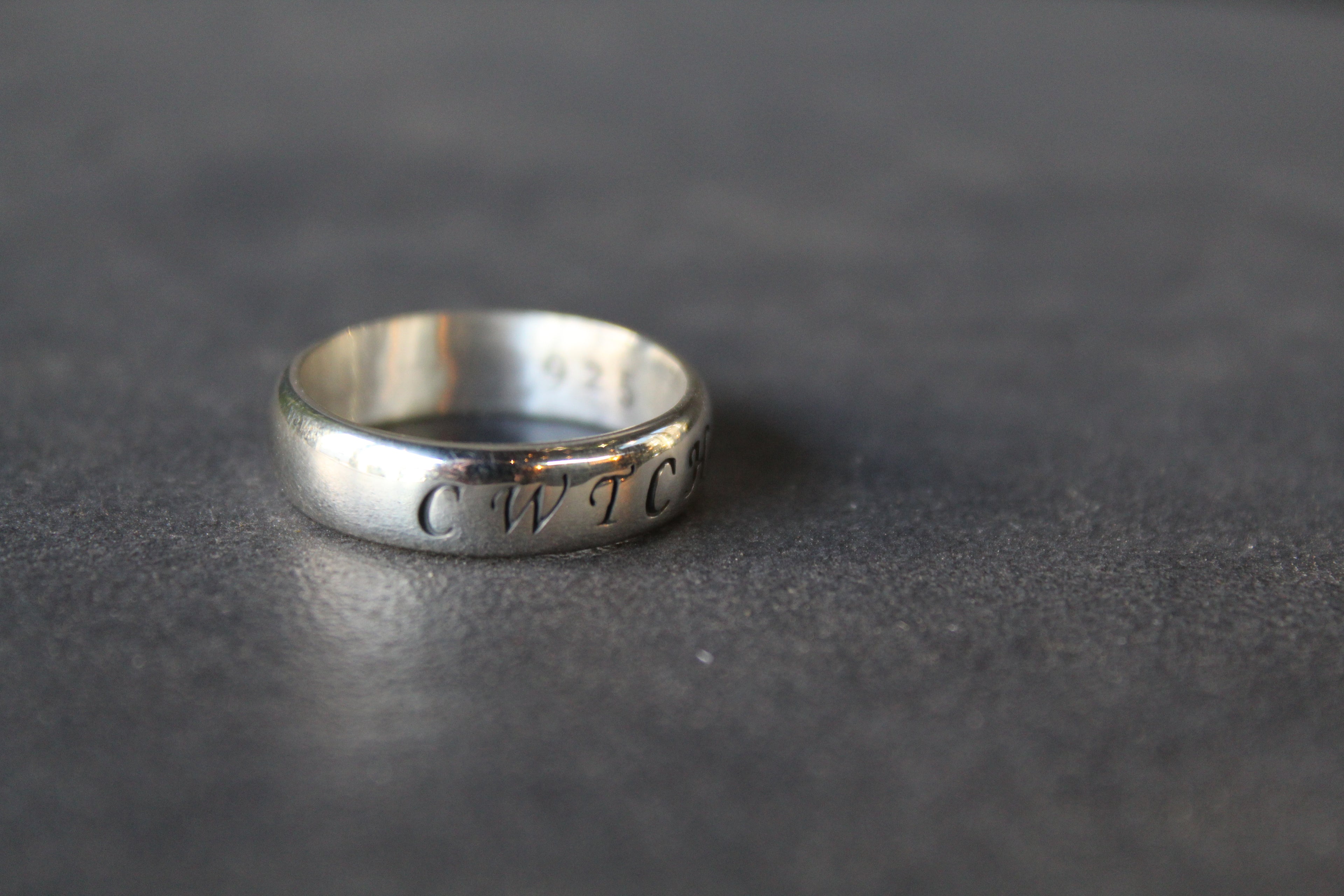 Cwtch Silver Ring