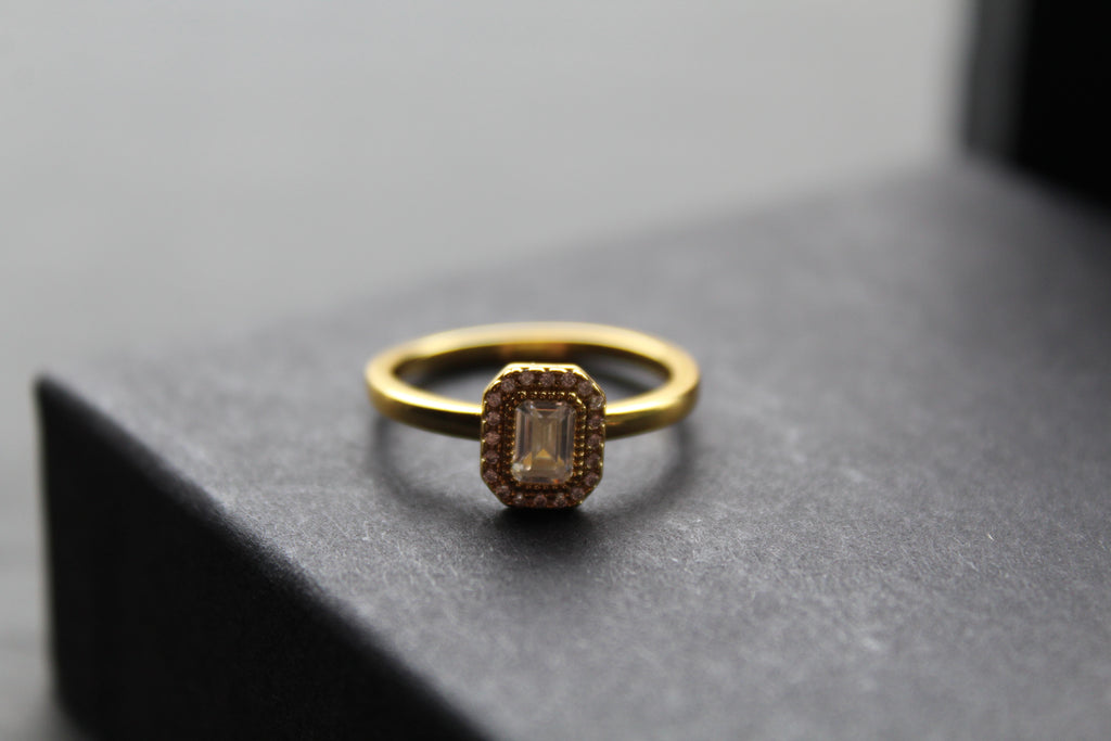Dainty Deco Style Ring