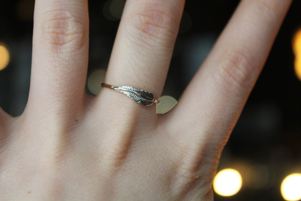 Dainty Feather Ring