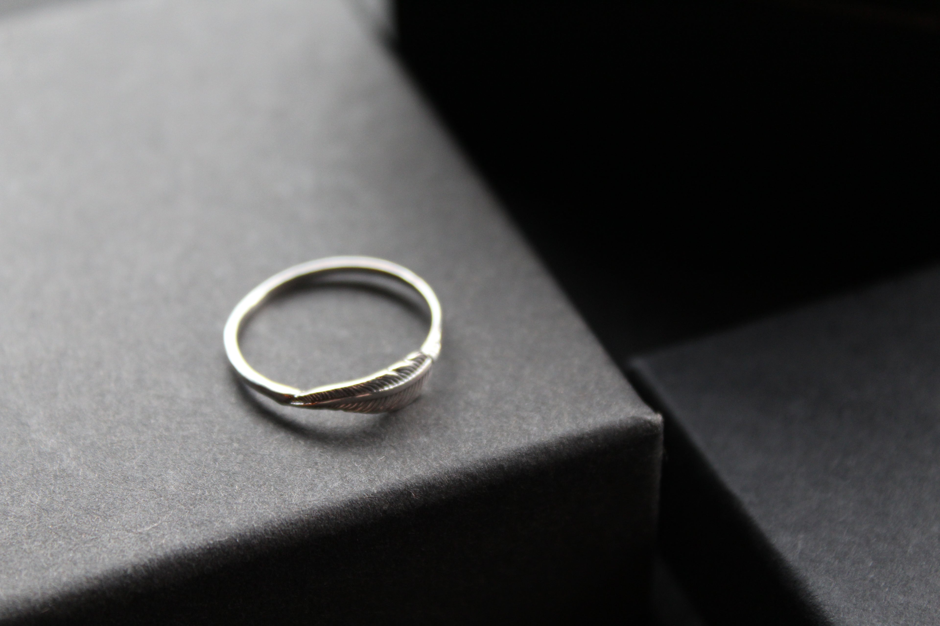 Dainty Feather Ring