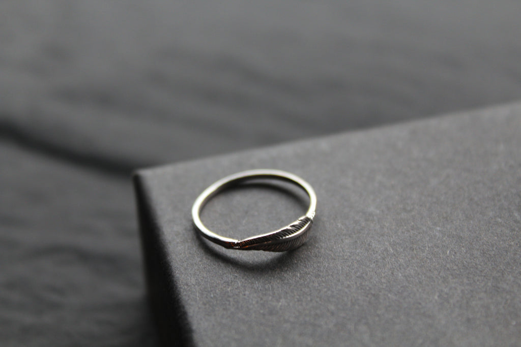 Dainty Feather Ring