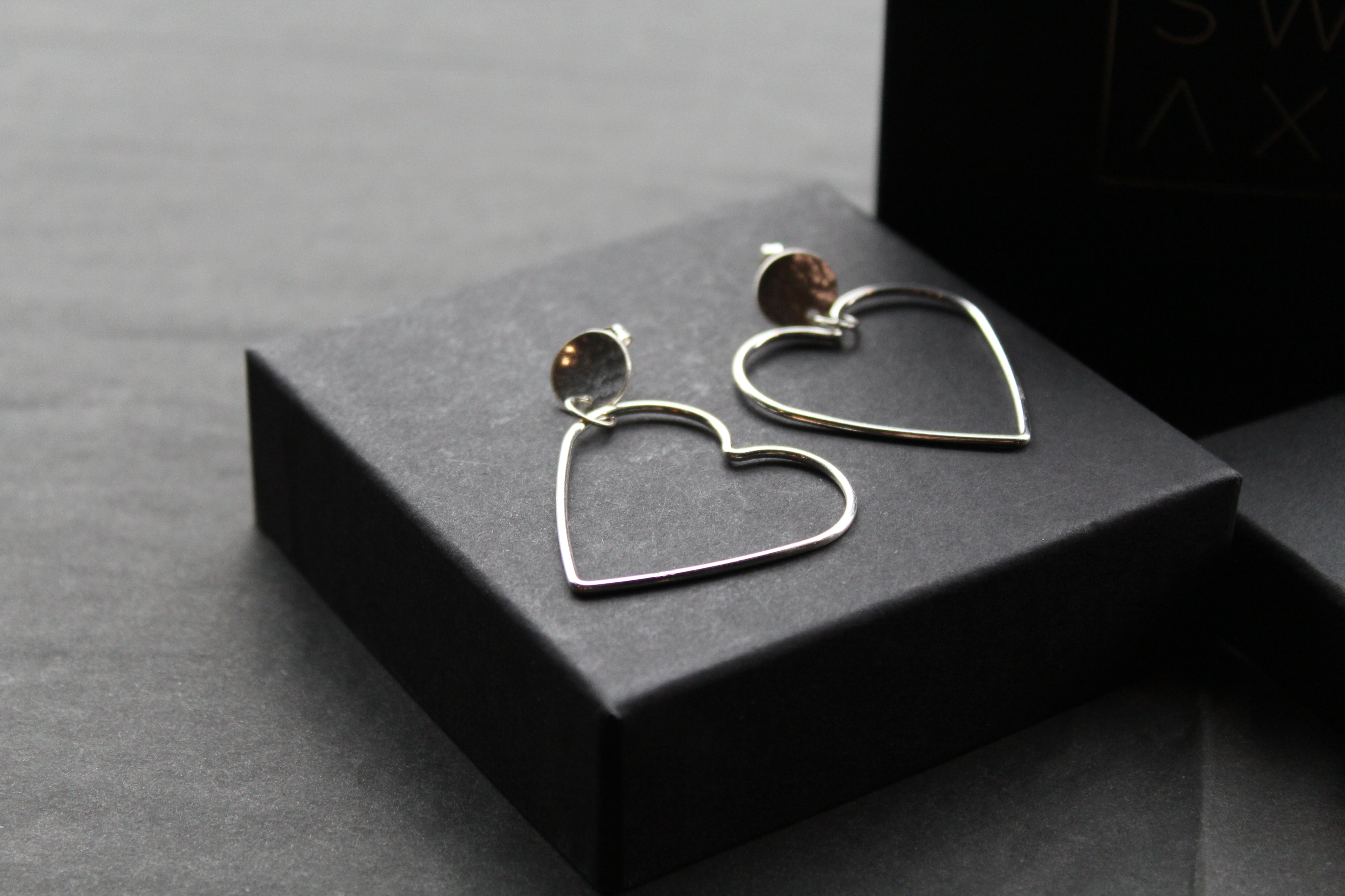 Disc Hoop Stud with Heart