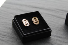 Load image into Gallery viewer, Double Links Gold Vermeil Earrings
