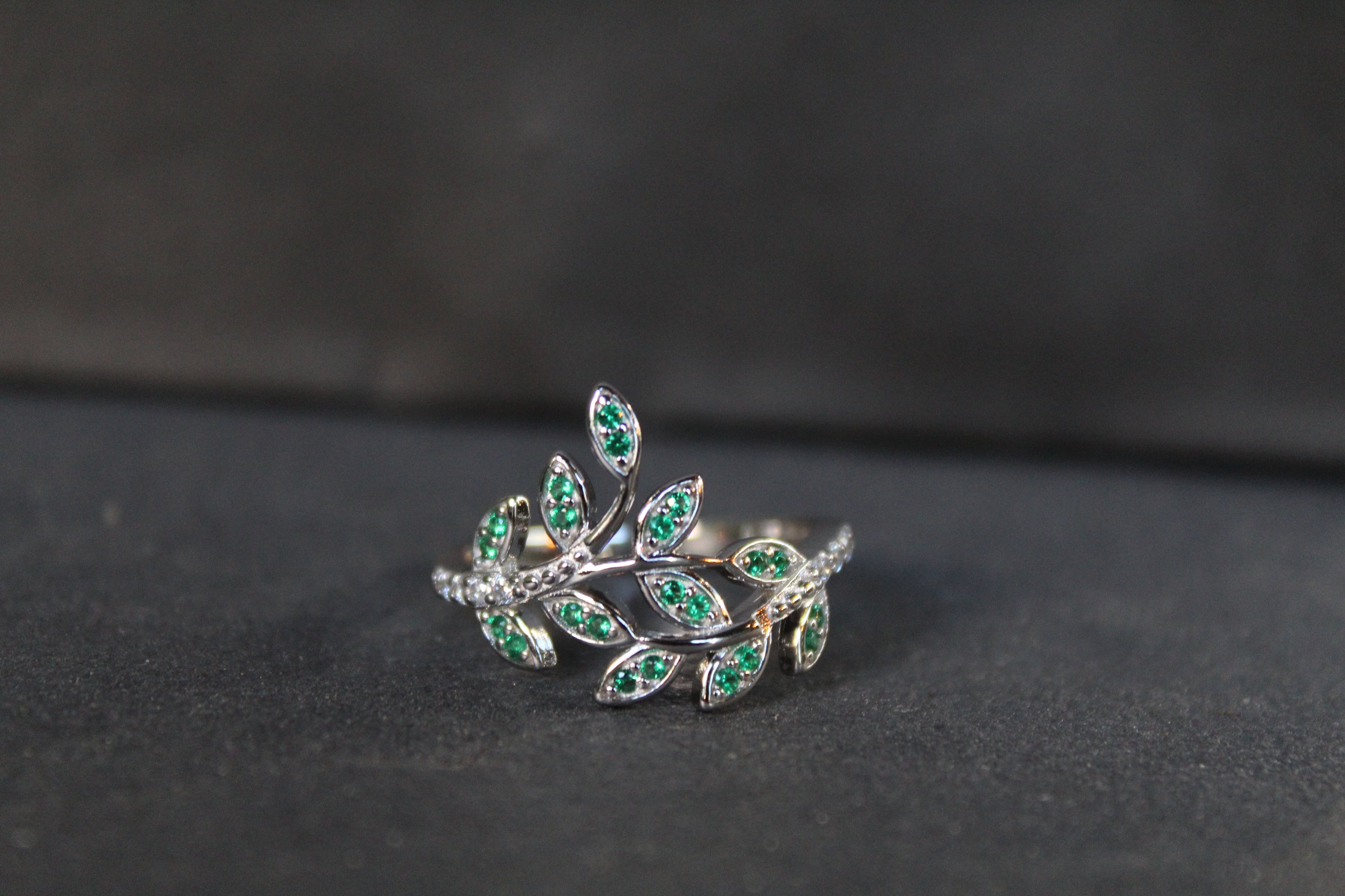 Emerald Green Floral Ring