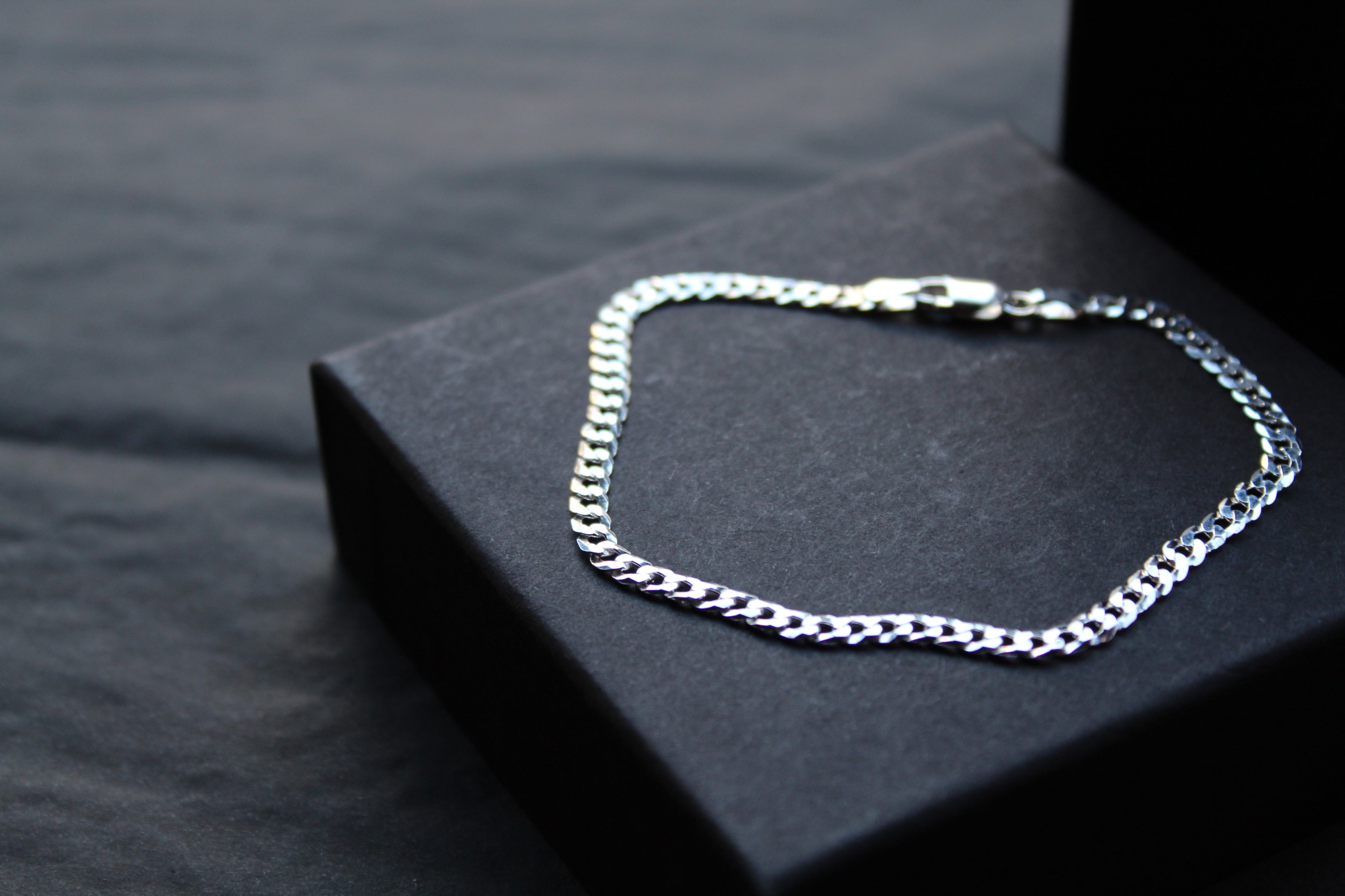 Flat Curb Chain Bracelet