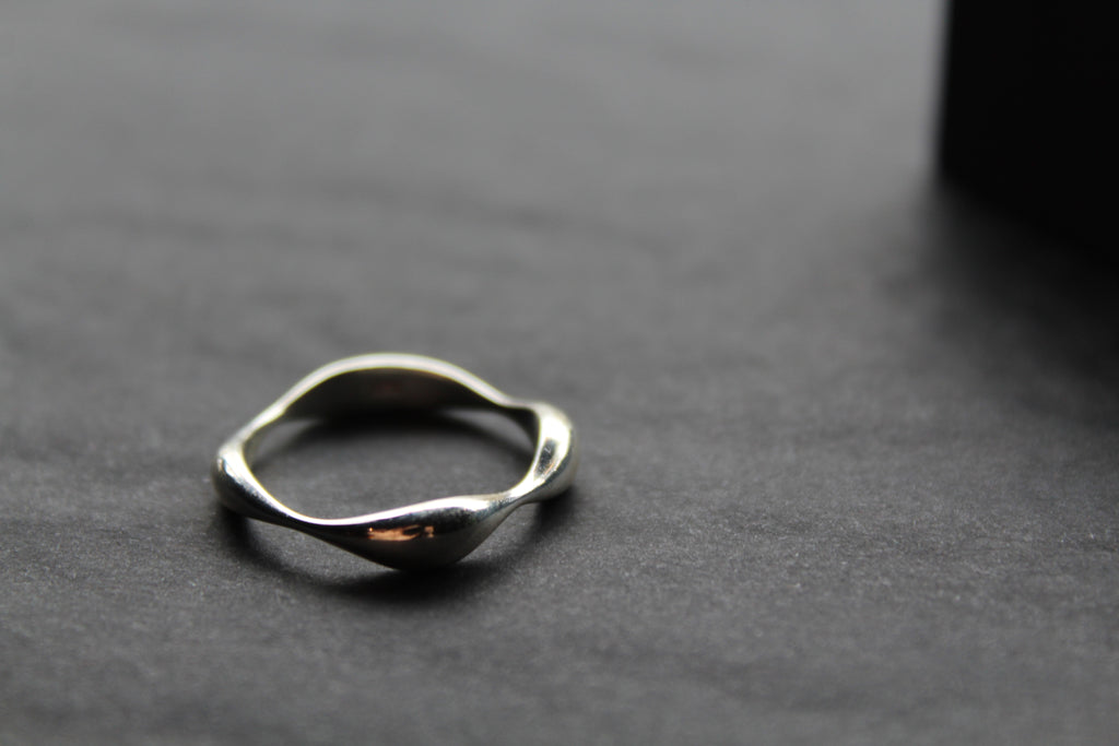 Fluid Wavy Silver Ring