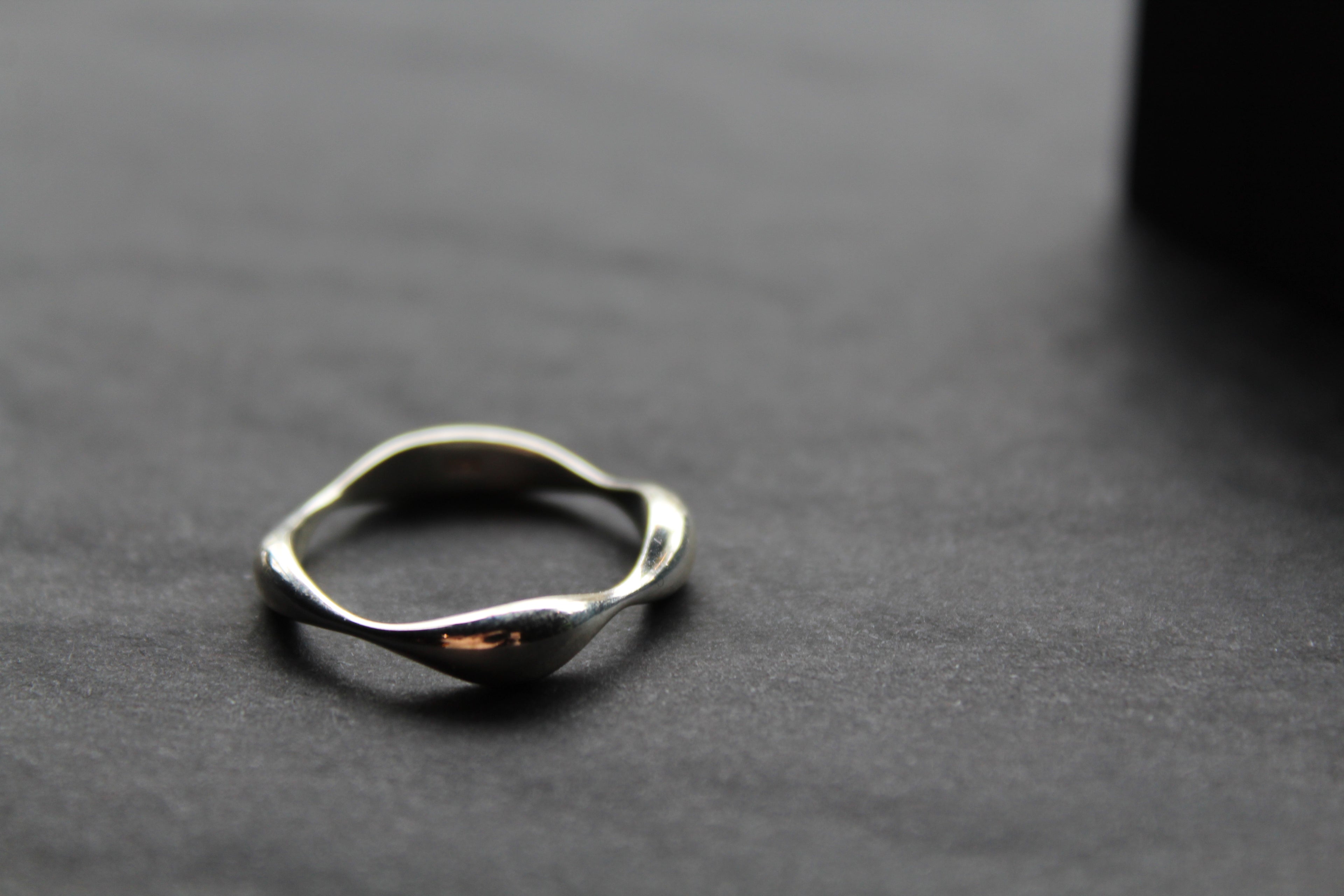 Fluid Wavy Silver Ring