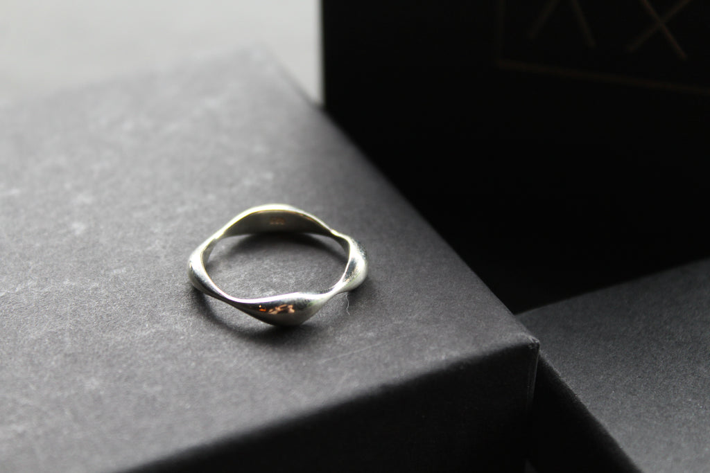 Fluid Wavy Silver Ring