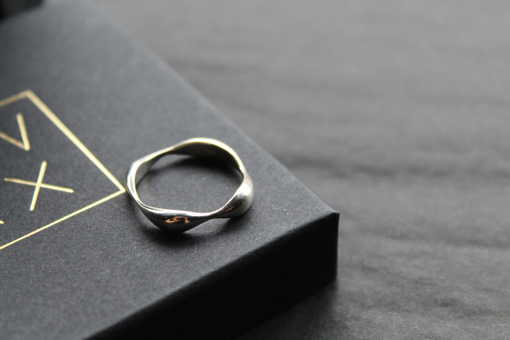 Fluid Wavy Silver Ring