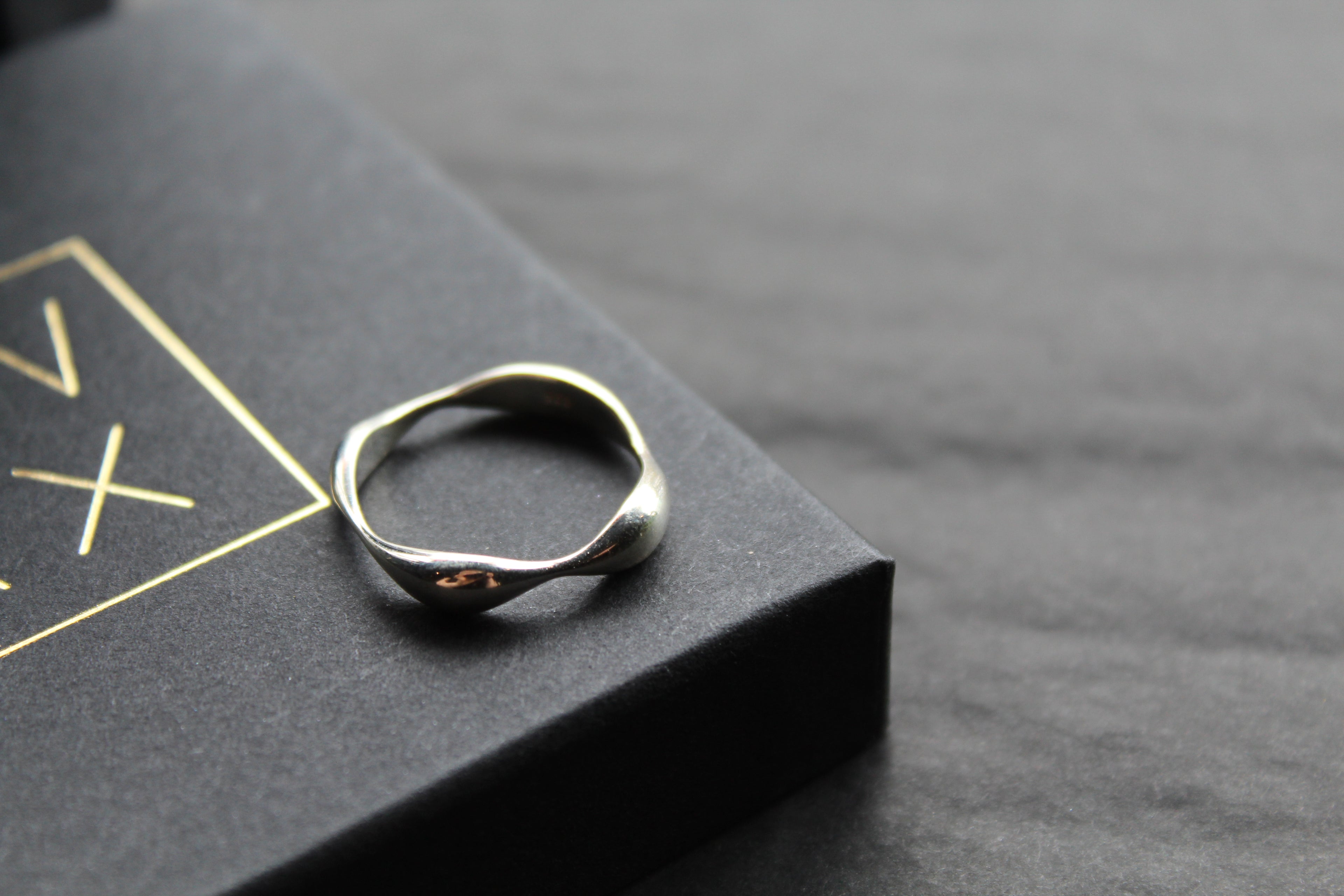 Fluid Wavy Silver Ring