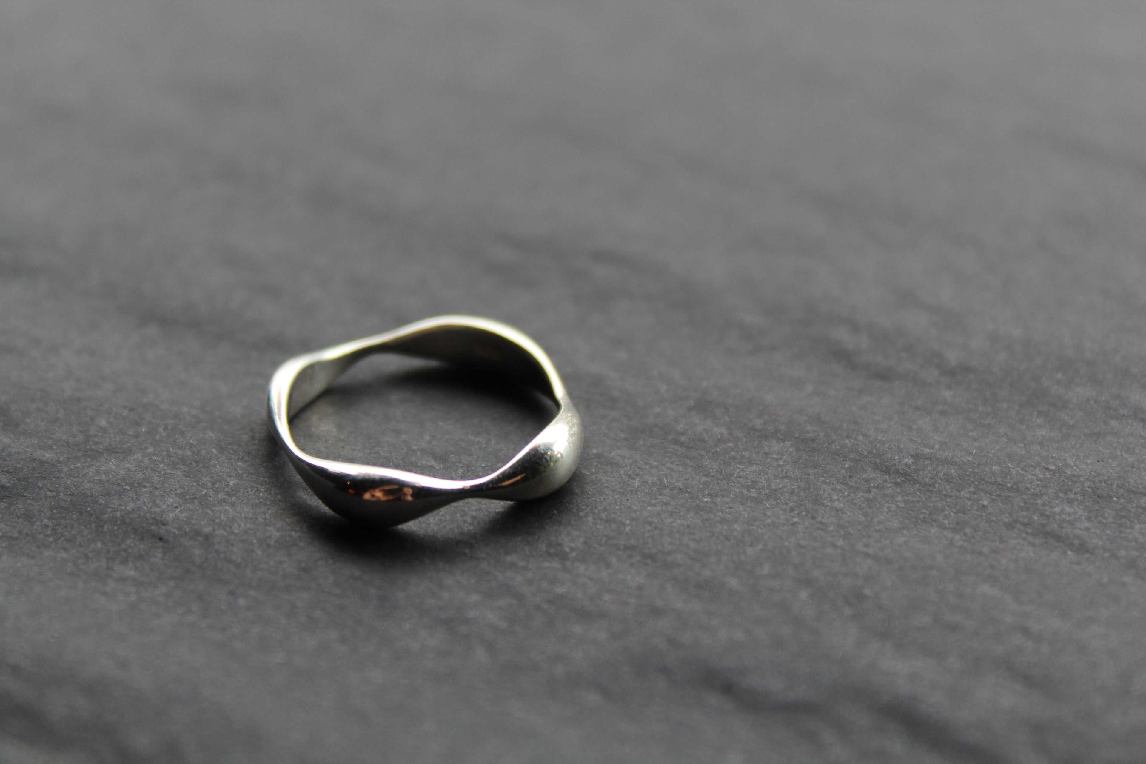Fluid Wavy Silver Ring