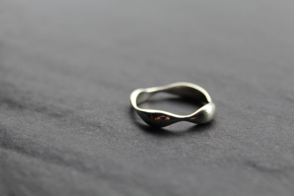 Fluid Wavy Silver Ring
