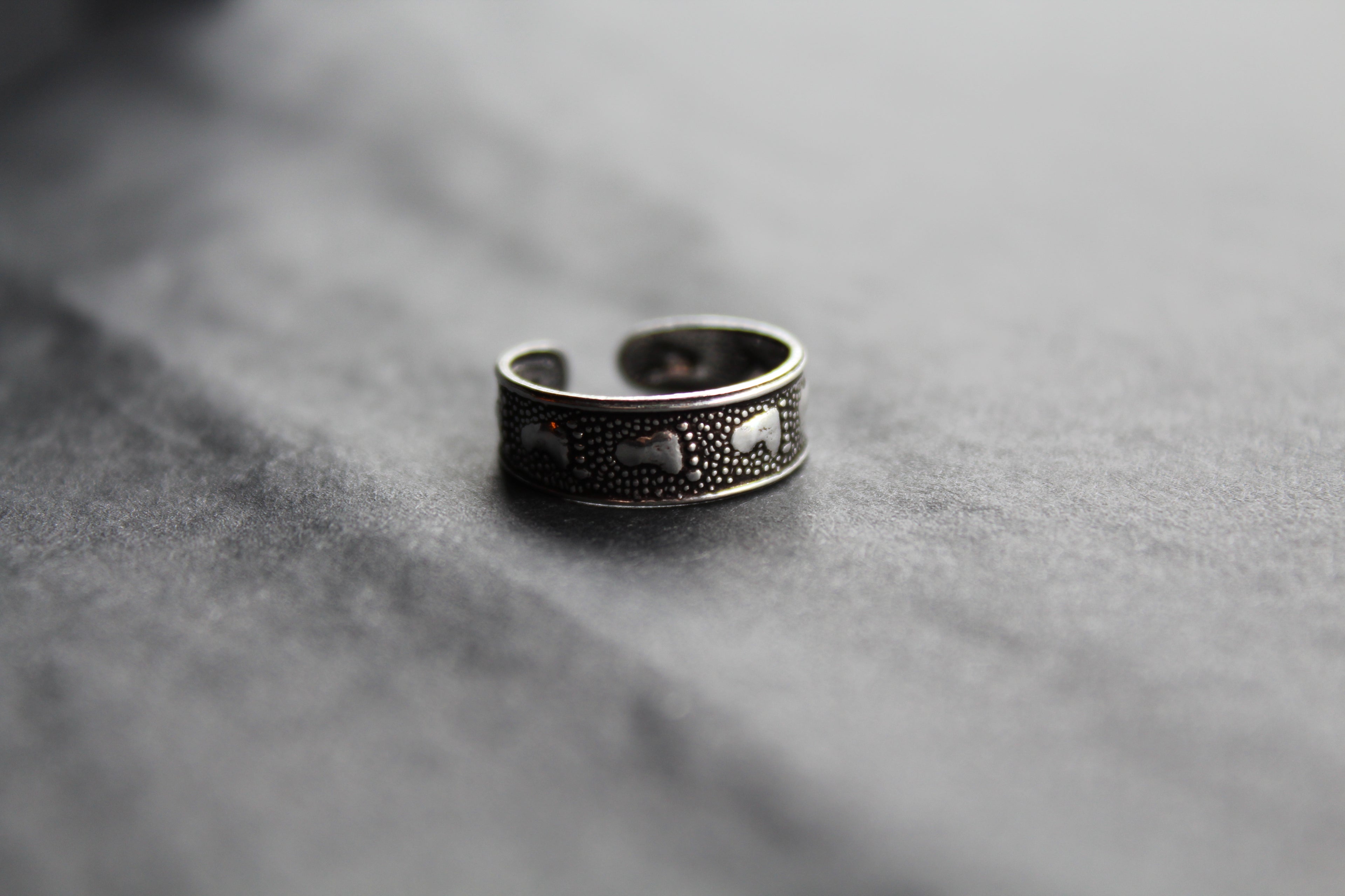 Foot Steps Toe Ring