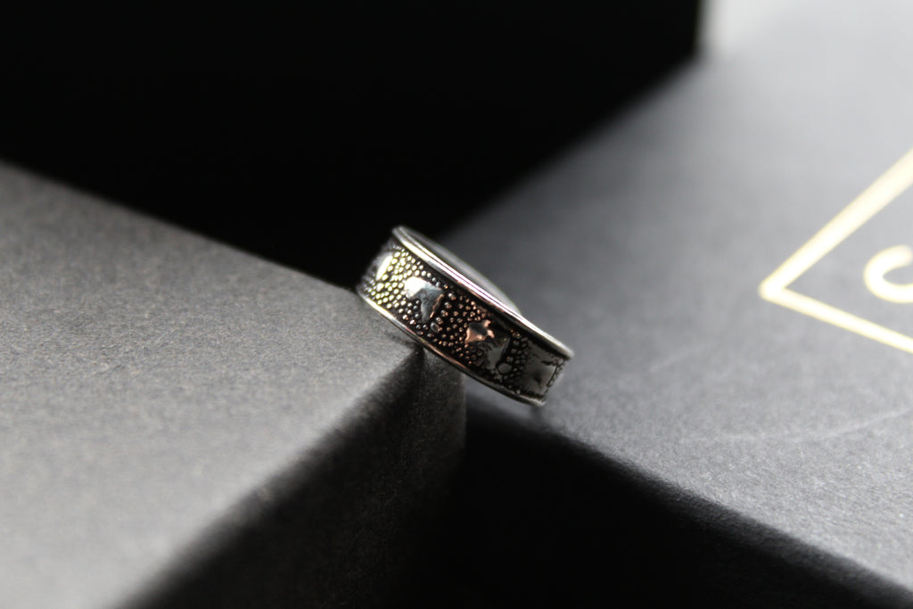 Foot Steps Toe Ring