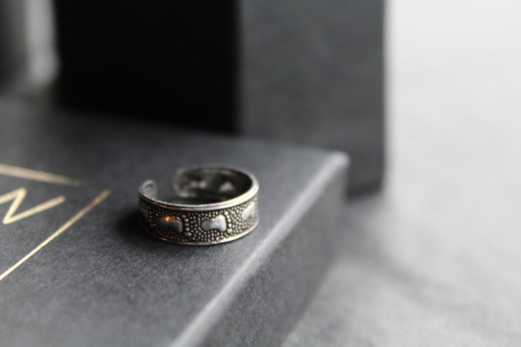 Foot Steps Toe Ring