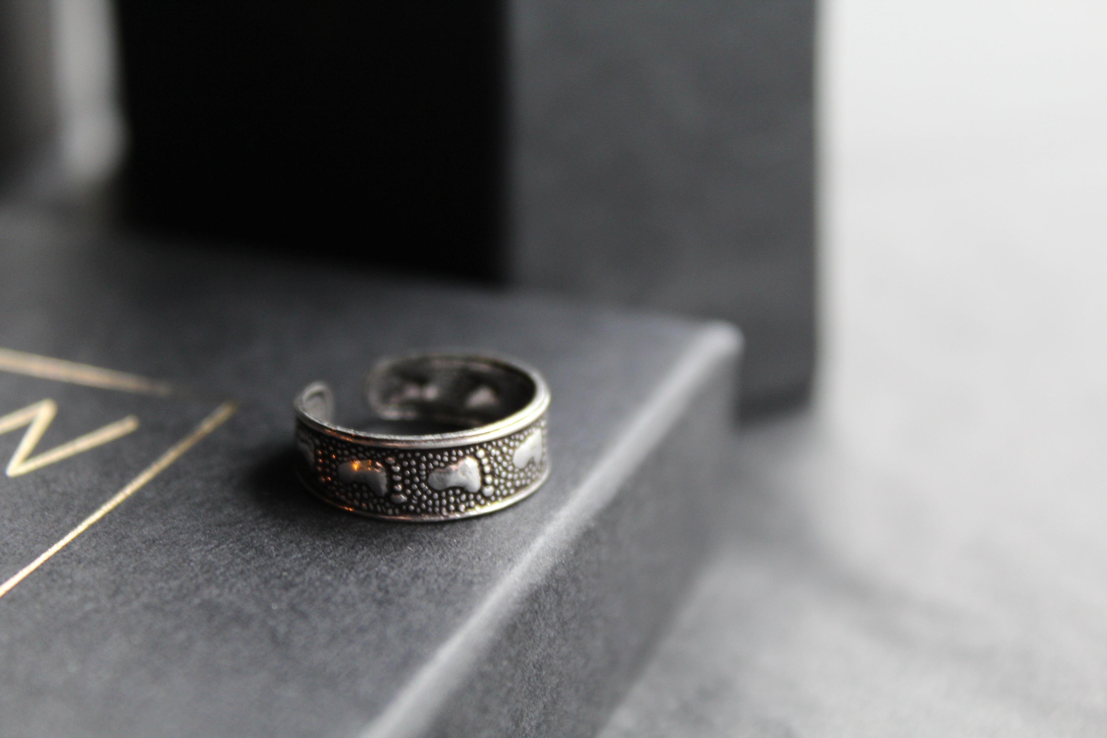 Foot Steps Toe Ring