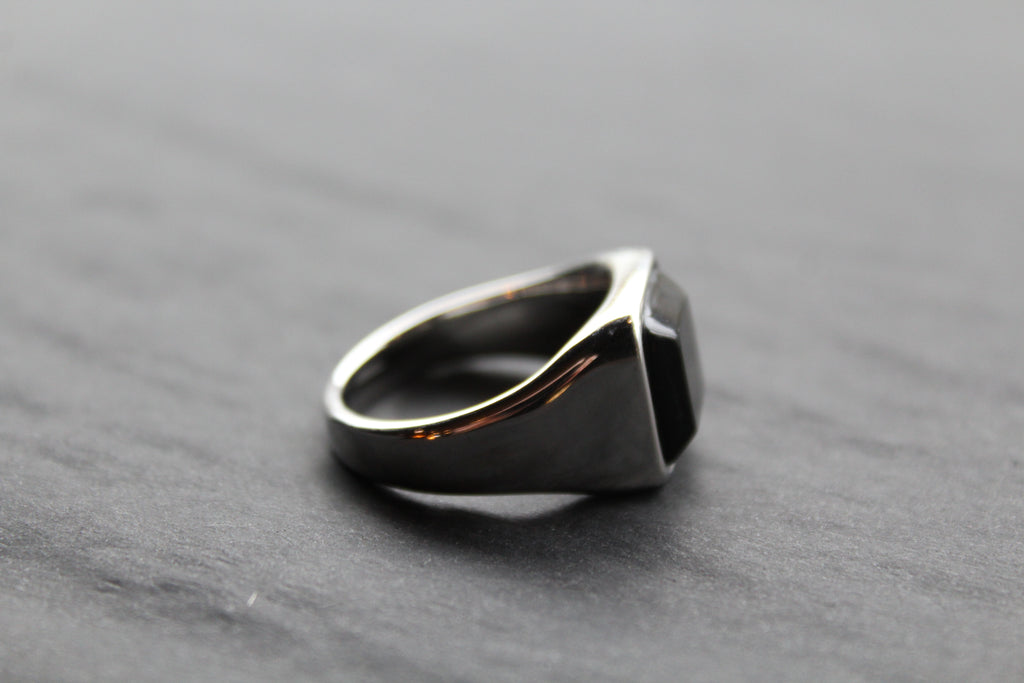 Fred Bennett Signet Ring with Onyx