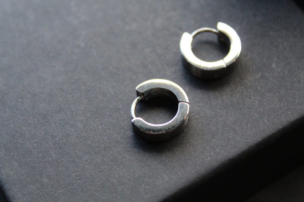 Fred Bennett Textured Huggie Hoop Earrings
