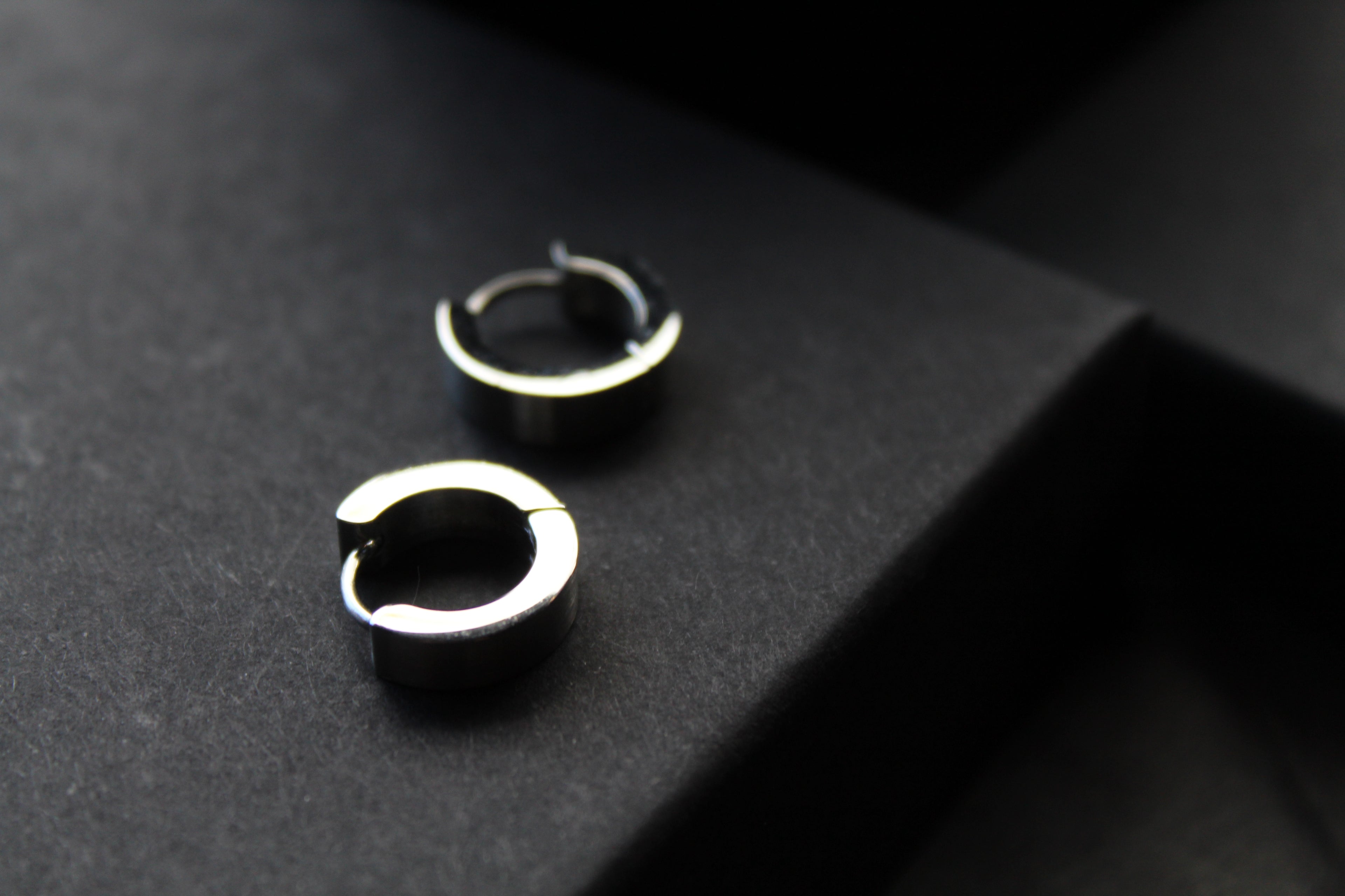 Fred Bennett Textured Huggie Hoop Earrings