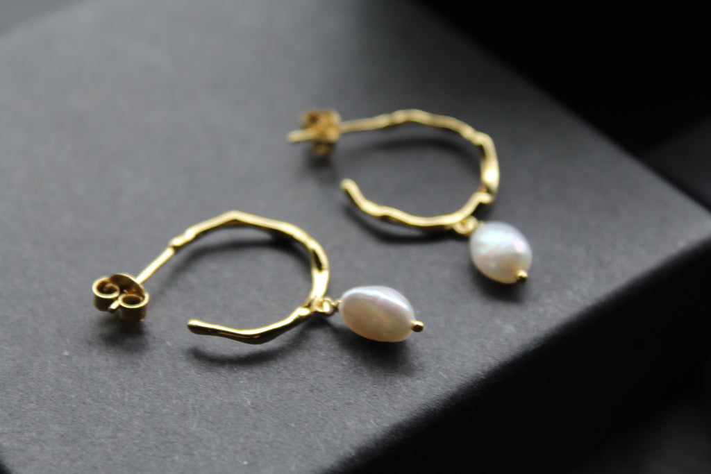 Freshwater Pearl Drop Wave Hoop Studs