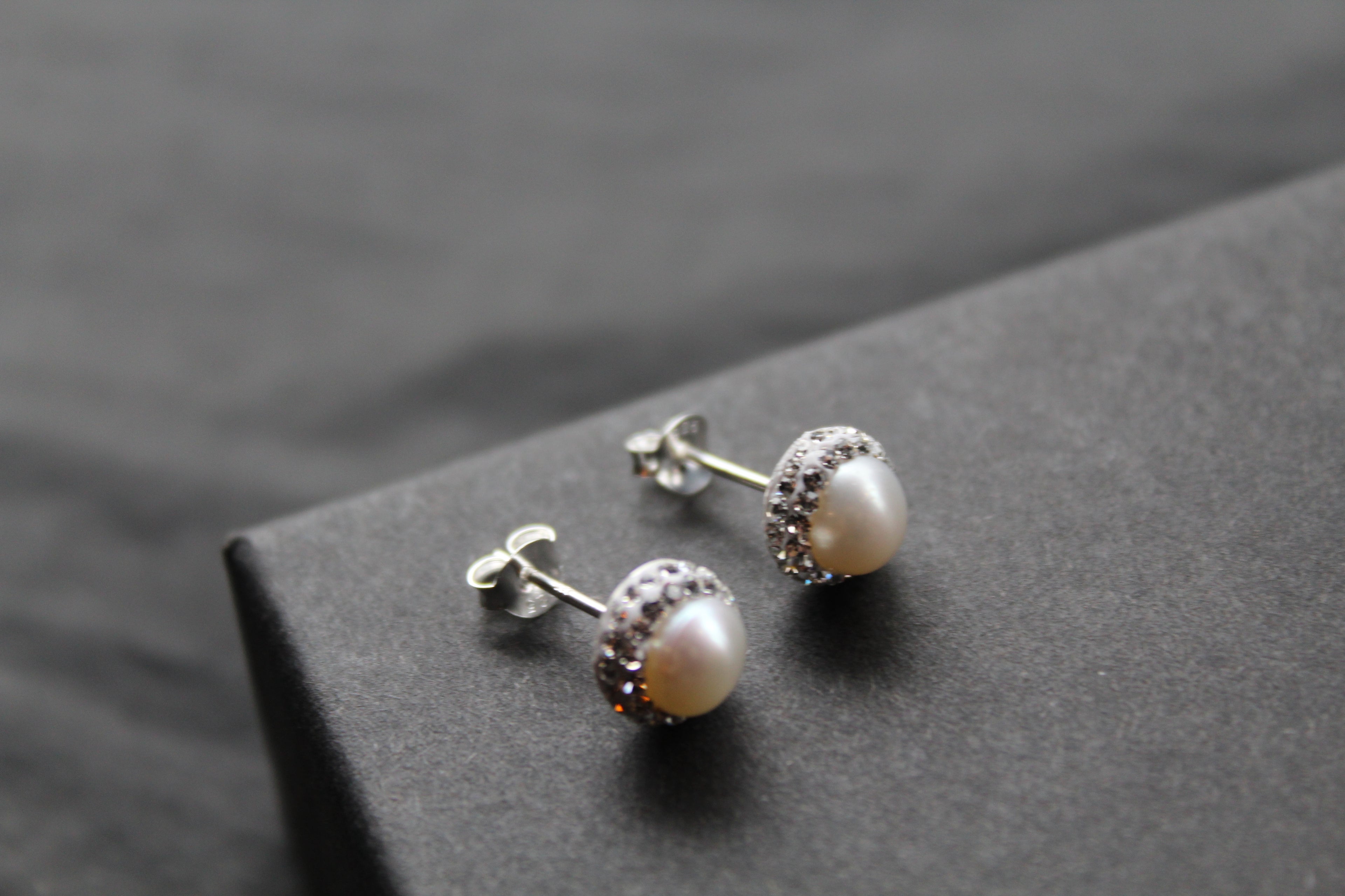 Freshwater Pearl & CZ Crystal Studs